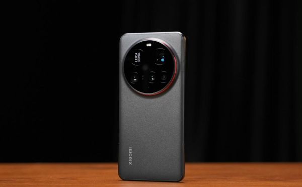 小米14 Ultra值得买吗_小米14 Ultra拍照对比iPhone15 Pro Max