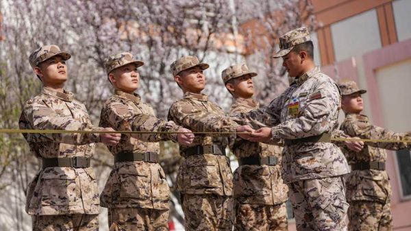 军旅生活真实感受_新兵训练苦不苦