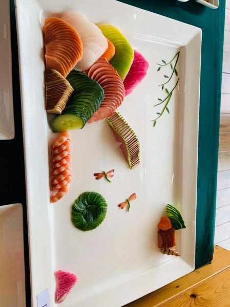 冷盘拼图艺术怎么做_冷盘拼图艺术摆盘技巧