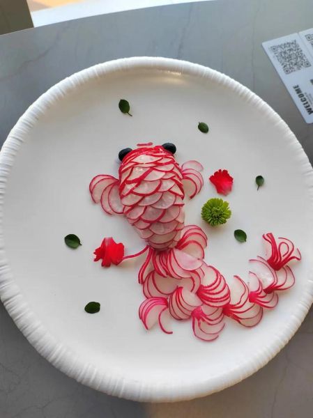 冷盘拼图艺术怎么做_冷盘拼图艺术摆盘技巧