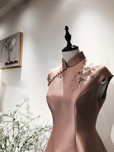 艺术裙子怎么搭配_艺术裙子适合什么场合