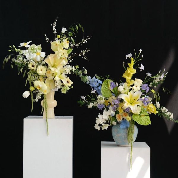 艺术瓶子怎么摆好看_艺术瓶子适合放什么花