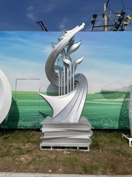 钢雕艺术是什么_钢雕艺术如何制作