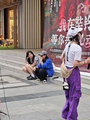 街头艺术歌手怎么赚钱_街头歌手收入真相