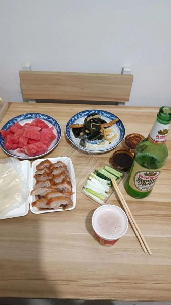 吃饭一个人吃什么_孤独感怎么缓解