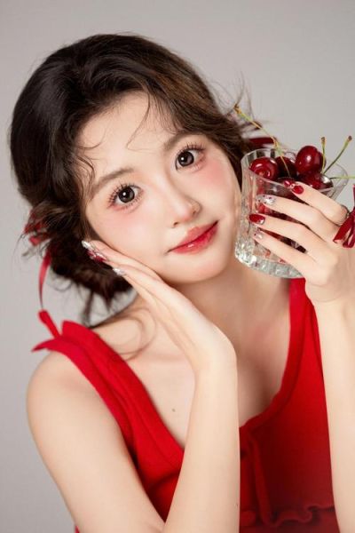 少女艺术照怎么拍_少女艺术照文案怎么写