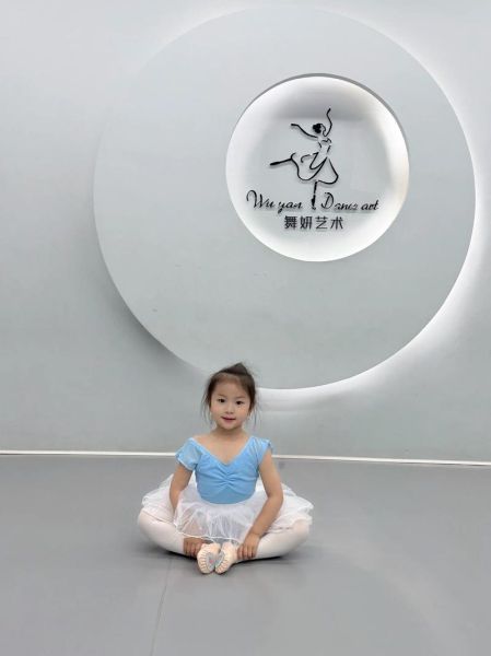 幼儿舞蹈启蒙几岁开始_如何激发孩子兴趣