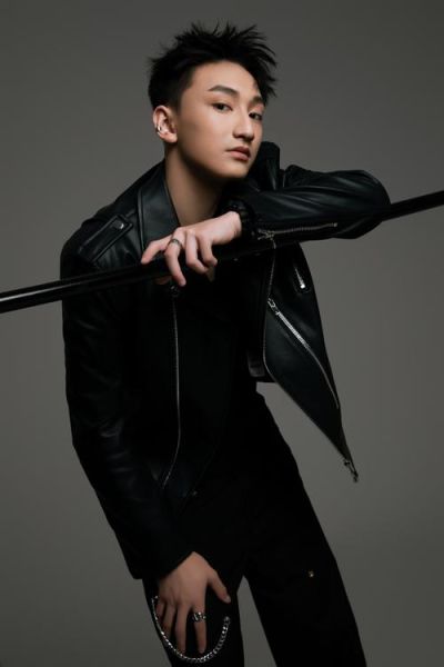 男生艺术照怎么拍_男生写真风格推荐