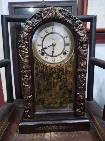 历史钟表图片大全_如何辨别古董钟表年代