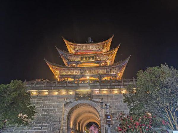大理古城夜生活哪里好玩_大理古城夜晚必去景点推荐