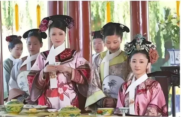 清朝皇帝一天怎么过_清朝后宫真实生活