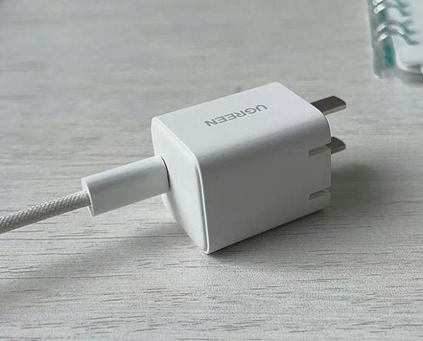 绿联氮化镓充电器怎么样_绿联氮化镓充电器值得买吗