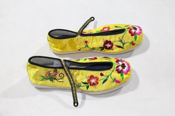 布鞋的历史起源_布鞋和运动鞋的区别