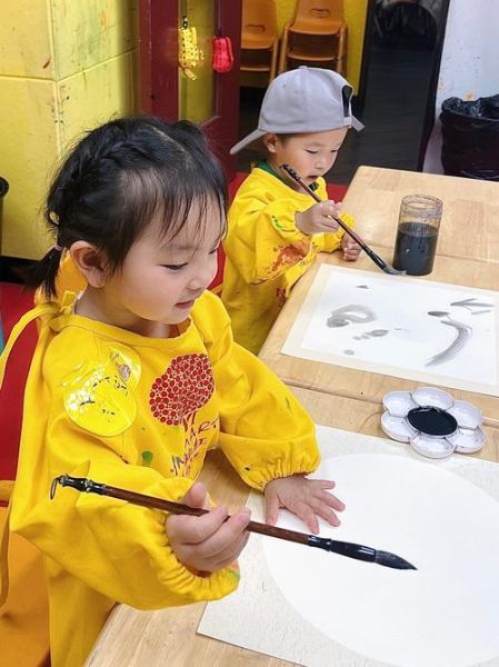 艺术育儿的好处有哪些_如何在家进行艺术启蒙