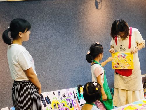 亲子艺术活动有哪些_如何在家开展亲子艺术