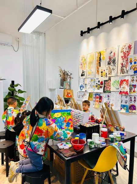 如何挑选适合自己的画室_零基础学画画从哪里开始