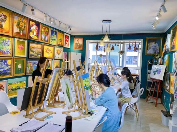 如何挑选适合自己的画室_零基础学画画从哪里开始