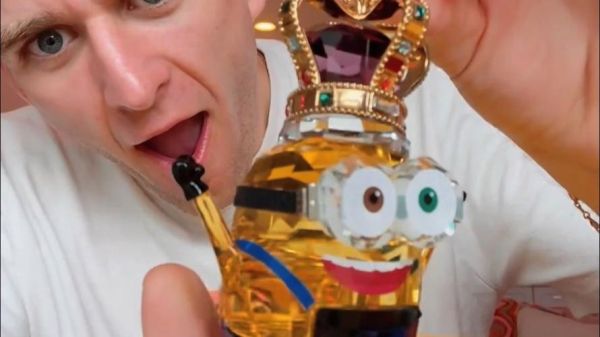 外国人恶搞高科技产品_为什么总能火出圈