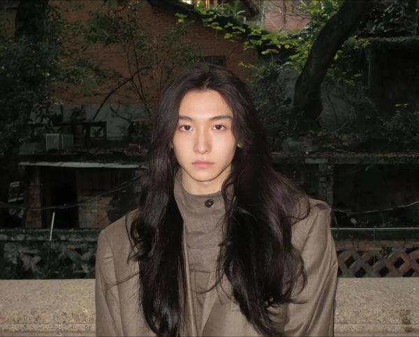 长发艺术男怎么打理_长发艺术男适合什么发型