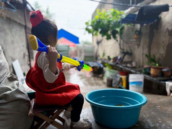 下雨天能做什么_雨天在家怎么玩