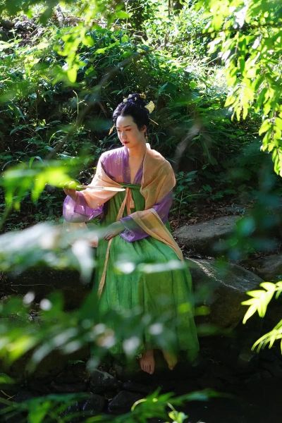 古代人如何避暑_古人夏天穿什么