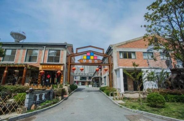 180艺术街区在哪里_值得去吗