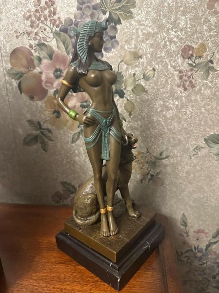 铜雕艺术价格_铜雕艺术如何保养