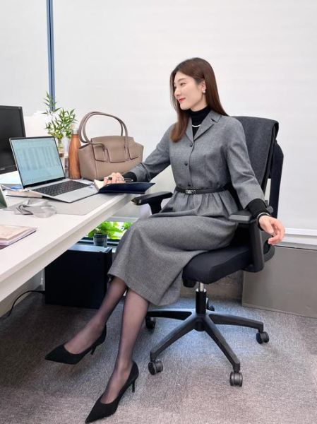 上班通勤怎么穿_办公室穿搭技巧